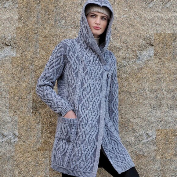 Aran Mor Women's Gray Cable Knit Hooded 100% Merino Wool Cardigan Size M EUC - Picture 1 of 10